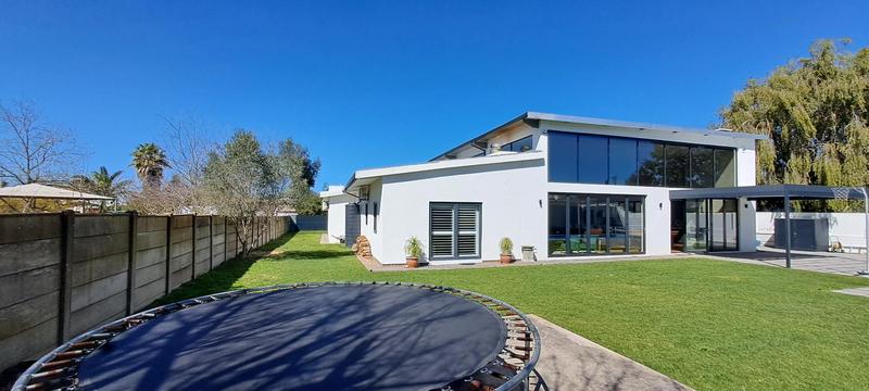 5 Bedroom Property for Sale in Riversdale Western Cape